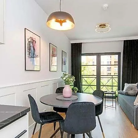 Center & By Apartmore 4*