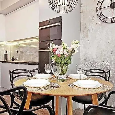 Center & By Apartmore Hotel Gdaňsk