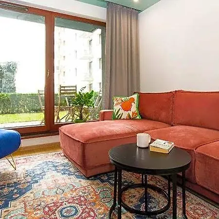 Center & By Apartmore Otel