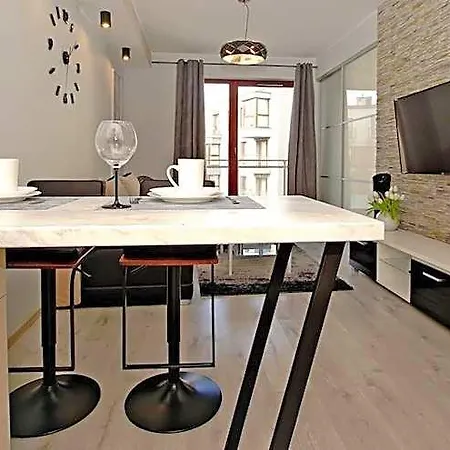 Center & By Apartmore Hotel Gdańsk