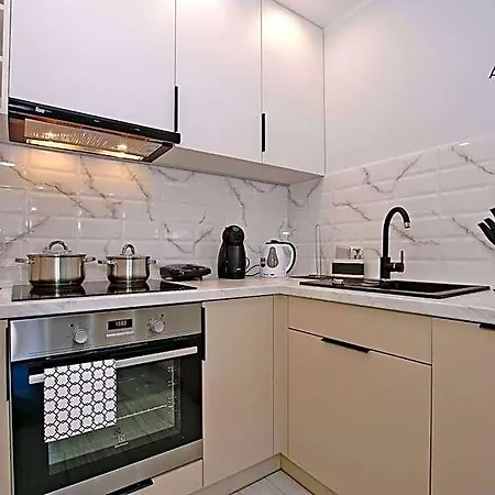 Center & By Apartmore 4* Gdańsk