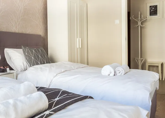 Center & By Apartmore